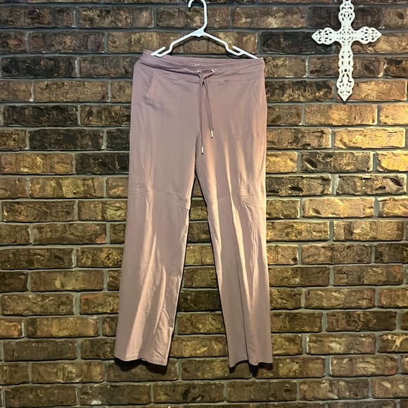 Calvin Kline performance Med - Picture 9 of 10